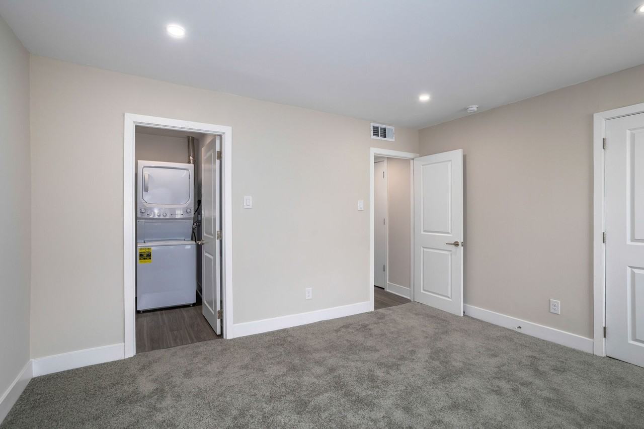 Plymouth Flats - Photo 5 of 26