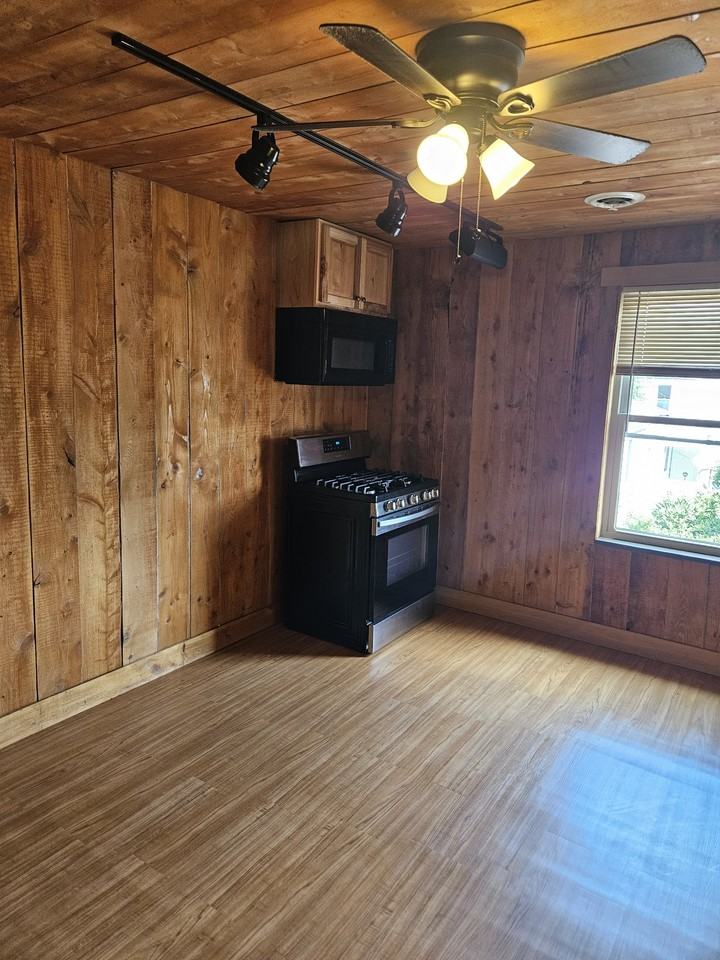 216 McKean Avenue - Photo 3 of 14