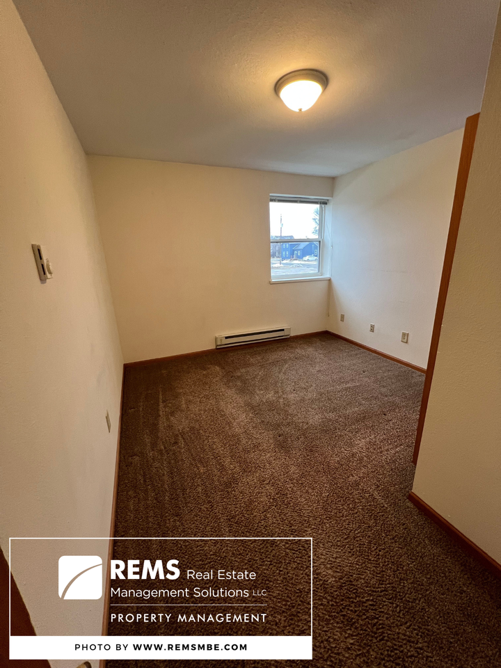 122 Maine Street - Photo 5 of 43