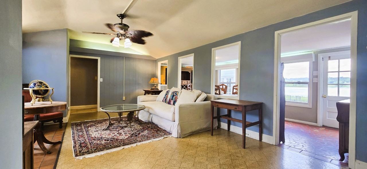 240 Masterpiece Road - Photo 2 of 18