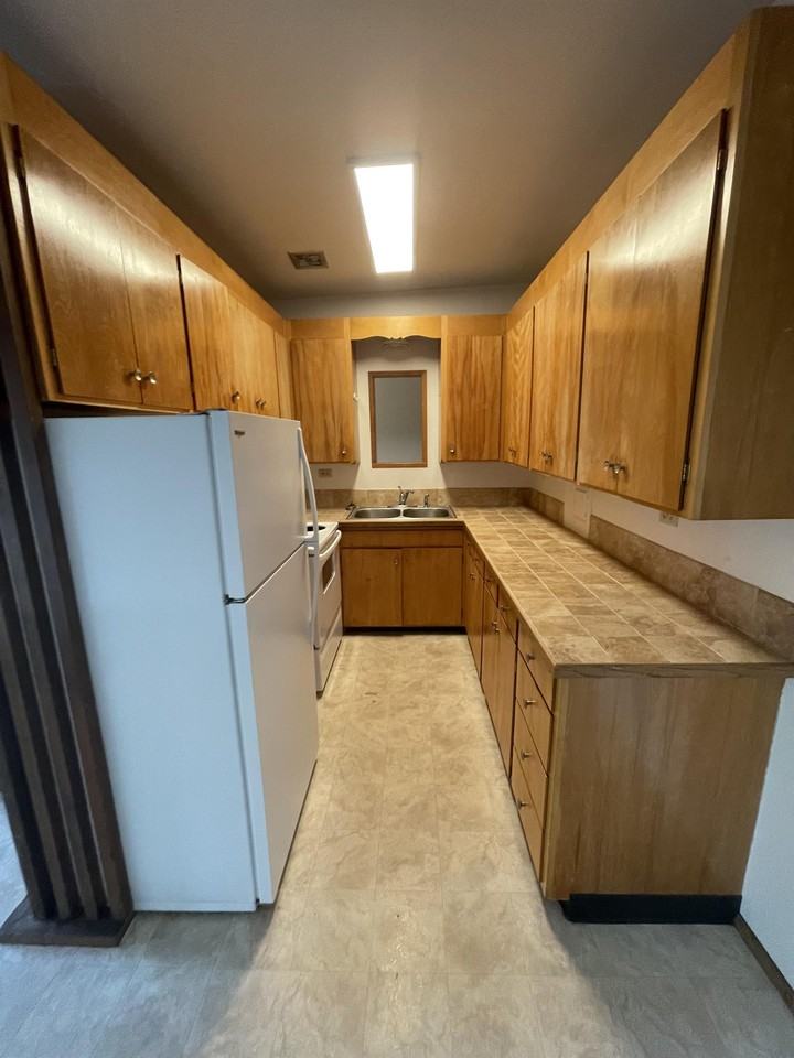 College Hill - Photo 2 of 8