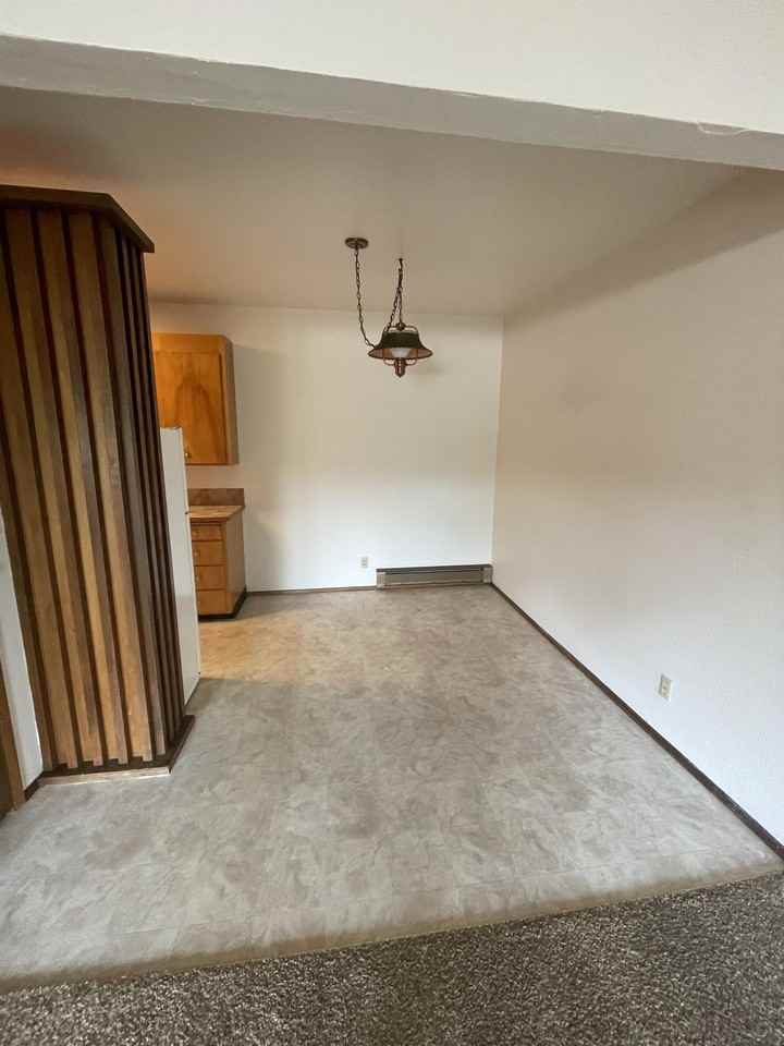 College Hill - Photo 3 of 8