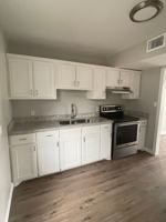 featured image of 913 Athol St