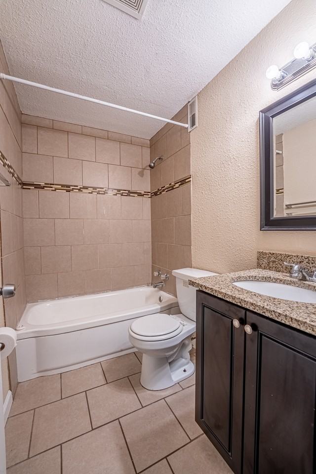 3960 West Pine Boulevard - Photo 5 of 9