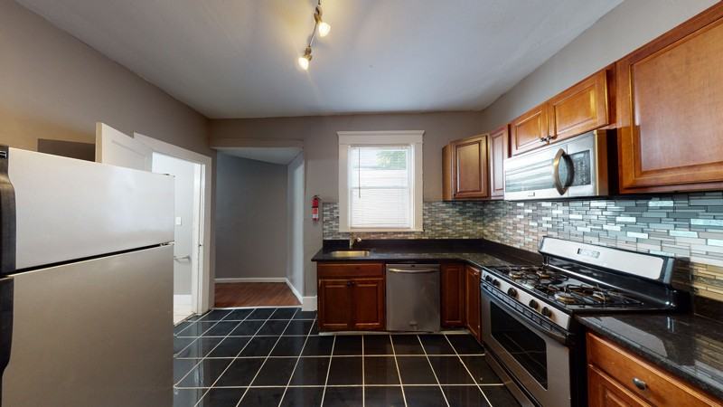 1412 E Genesee - Photo 4 of 13