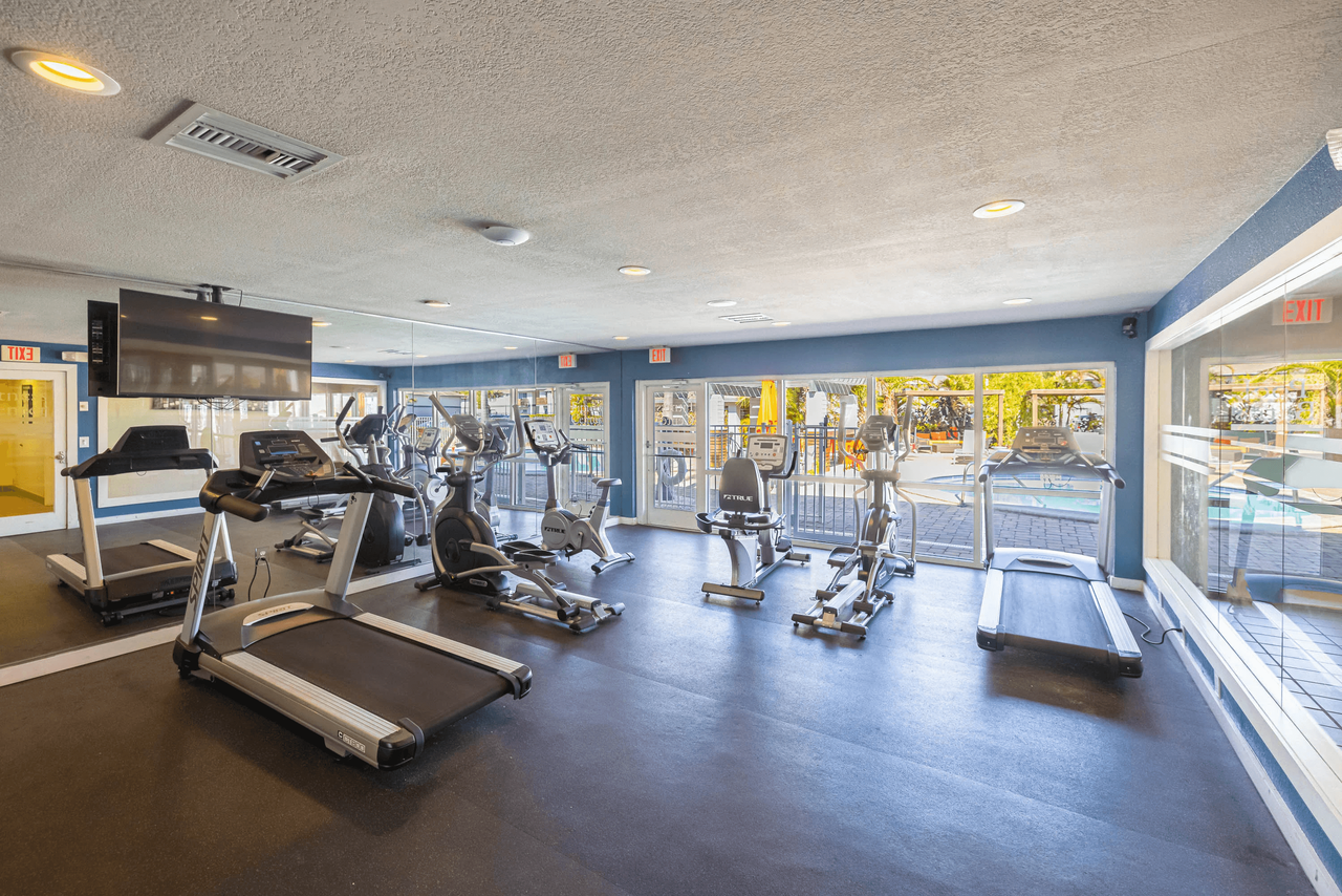 Shoreline Pointe Apartments - Photo 4 of 43