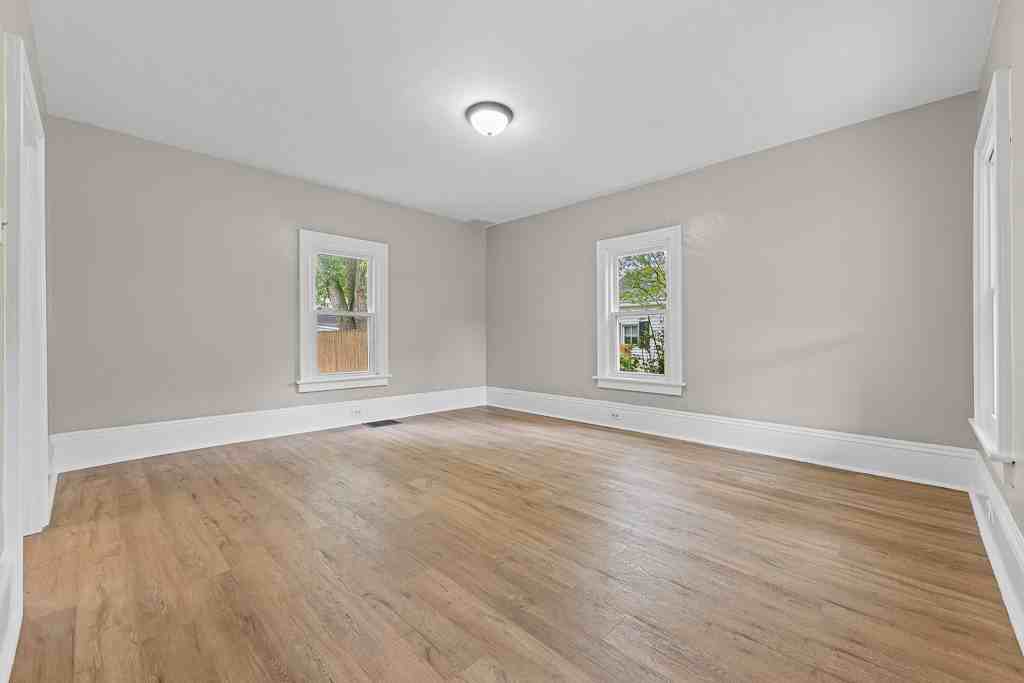 636 Callowhill St - Photo 5 of 28