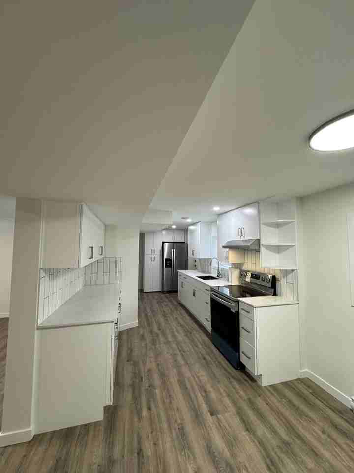 1332 Brisbane Avenue - Photo 2 of 13