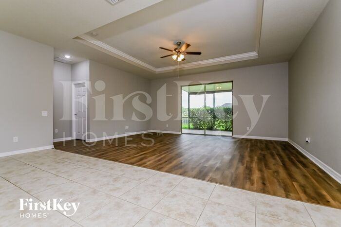 11197 58th Street Cir E - Photo 2 of 15