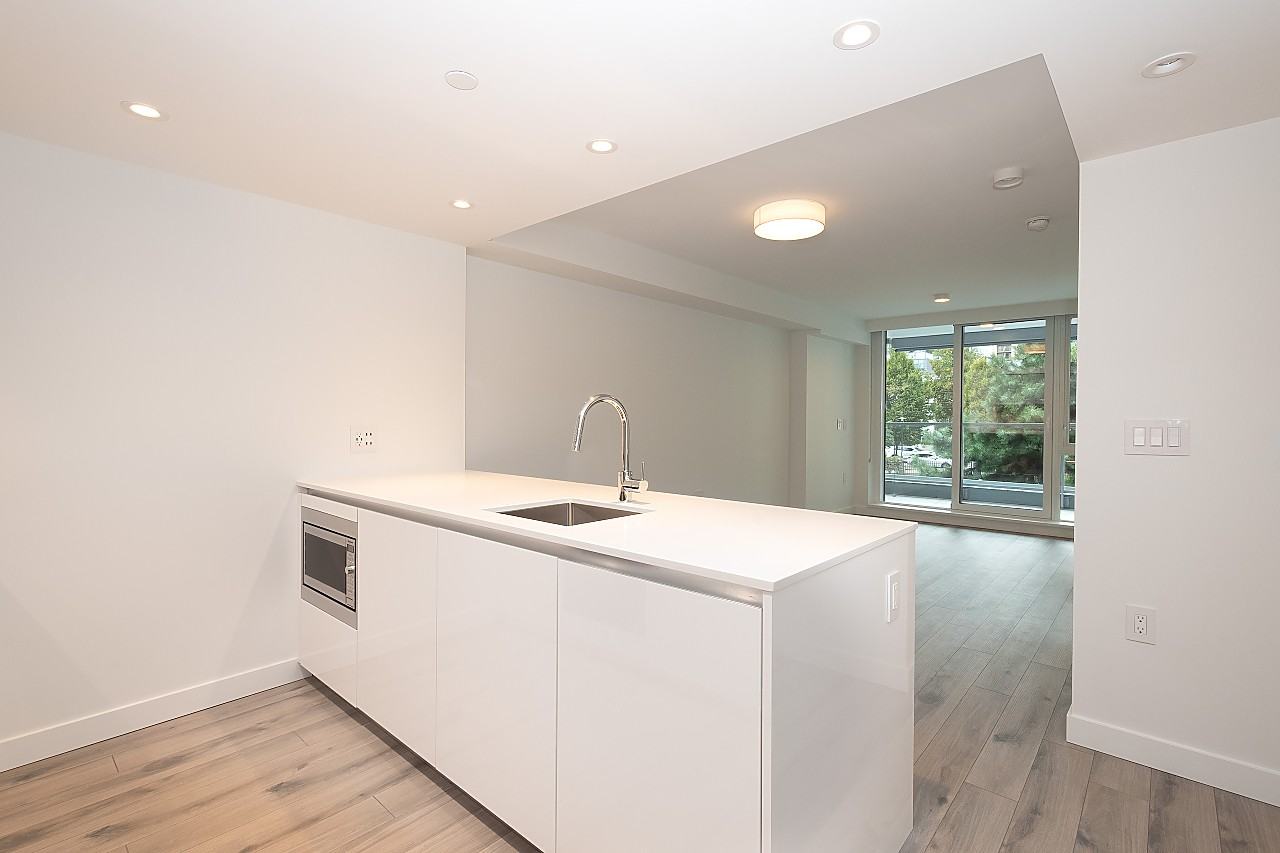 1107 Richards Street - Photo 3