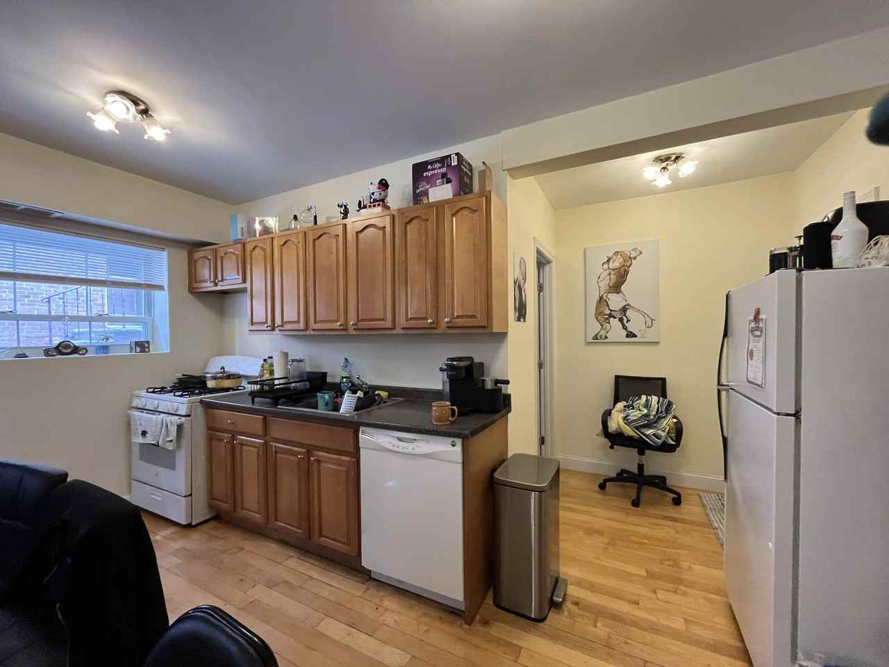 1555 Beacon St #2 - Photo 4 of 20