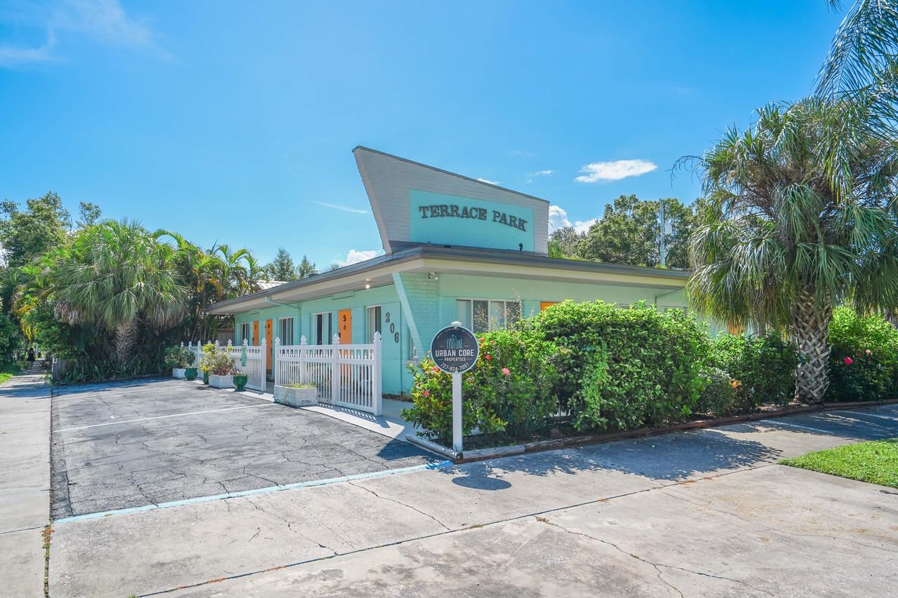 206 9th Ave Ne #1 - Photo 2 of 33