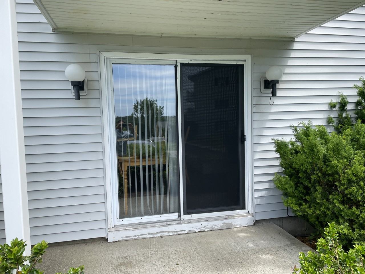 834 State St #9 - Photo 7 of 9