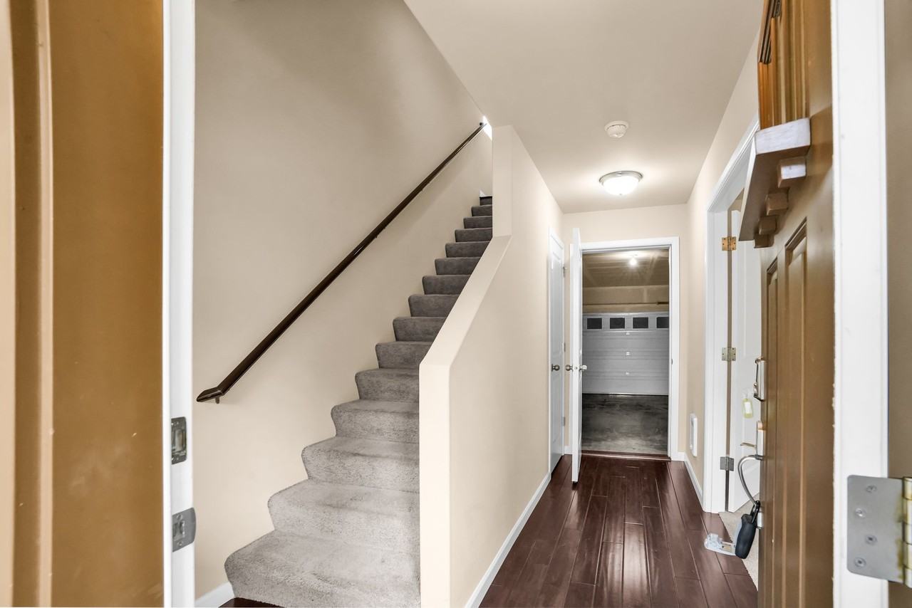 10008 12th Dr Se #NA - Photo 2 of 25