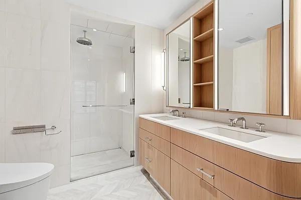 W 96th St #5B - Photo 3 of 20