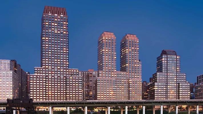 Riverside Blvd #39B - Photo 3 of 20