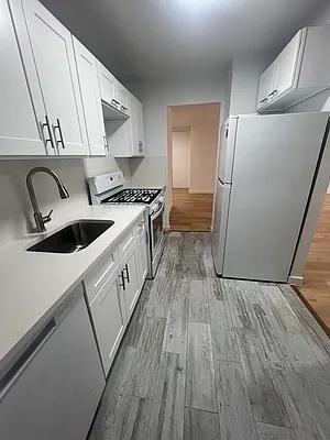 E 86th St #1GE - Photo 2 of 15