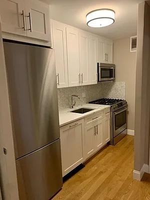 E 86th St #16FW - Photo 2 of 20