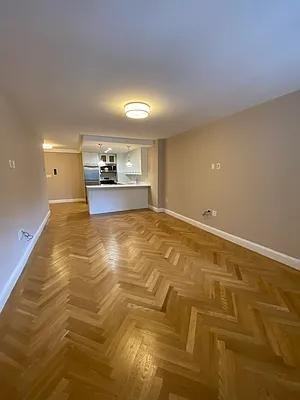 E 86th St #2EW - Photo 2 of 15