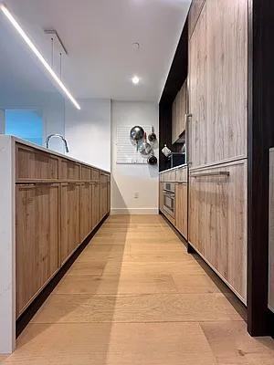 N 1st St #5H - Photo 3 of 8