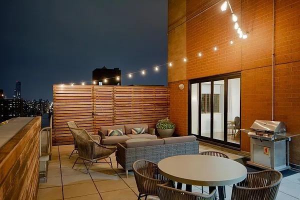 W 89th St #PH2B - Photo 6 of 20