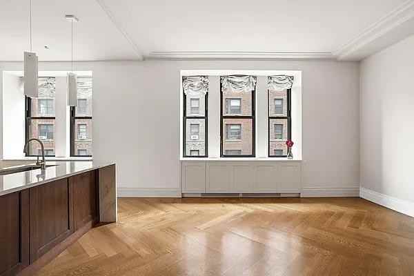 W 75th St #622 - Photo 2 of 14