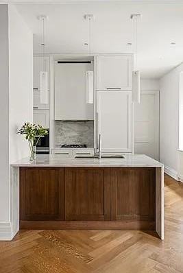 W 75th St #622 - Photo 5 of 14