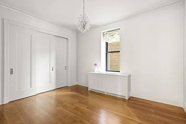 W 75th St #622 - Photo 7 of 14