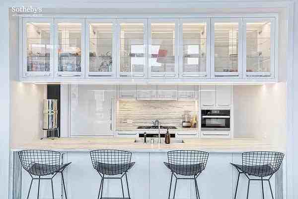 E 95th St #27C - Photo 2 of 20