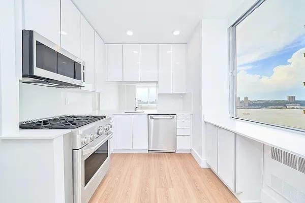 Riverside Blvd #PH1C - Photo 2 of 20