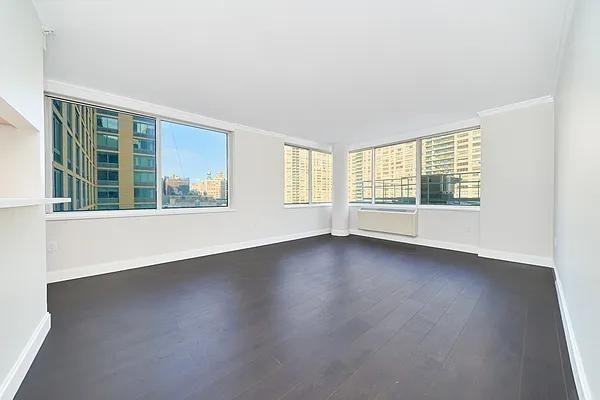 Riverside Blvd #12U - Photo 2 of 19