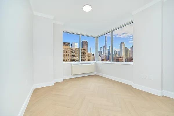 Riverside Blvd #25E - Photo 5 of 20