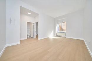 Riverside Blvd #6G - Photo 1 of 1