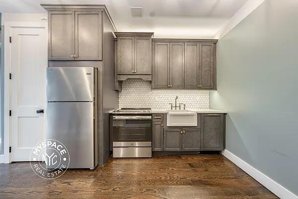 Kent Ave #609 - Photo 3 of 20