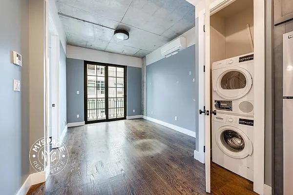 Kent Ave #609 - Photo 7 of 20