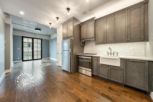 Kent Ave #709 - Photo 3 of 20