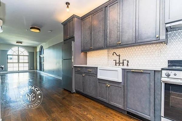 Kent Ave #617 - Photo 3 of 20