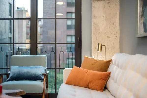 Kent Ave #518 - Photo 2 of 20