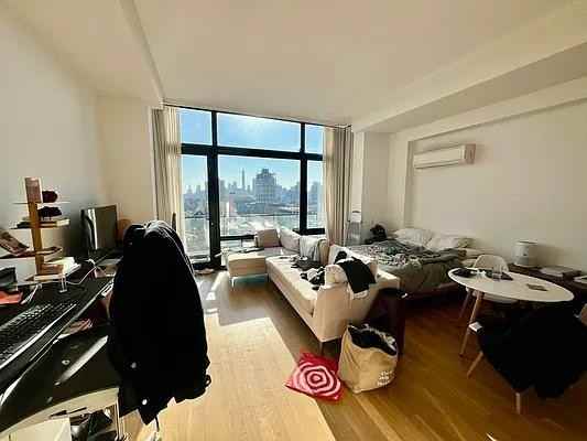 S 4th St #9G - Photo 2 of 20