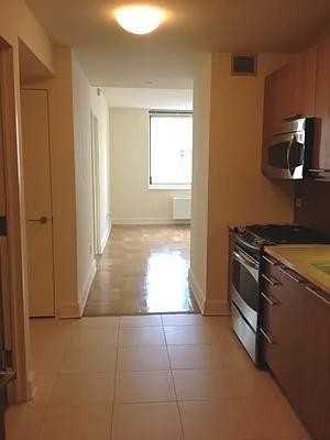 W 63rd St #1402 - Photo 2 of 20