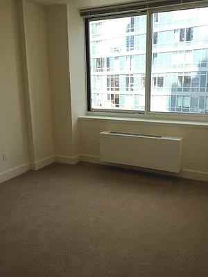 W 63rd St #1402 - Photo 5 of 20