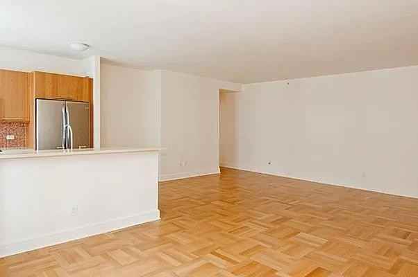 W 63rd St #315 - Photo 2 of 20