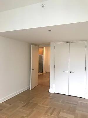 W 63rd St #705 - Photo 5 of 20