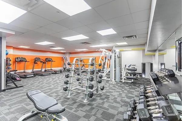 W 96th St #205 - Photo 5 of 19