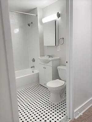 W 96th St #310 - Photo 2 of 10