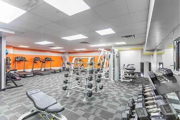 W 96th St #310 - Photo 6 of 10