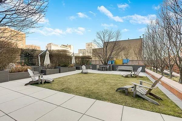 E 96th St #25K - Photo 7 of 16