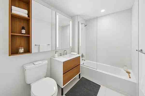 Commercial St #3302N - Photo 4 of 13