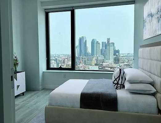 Commercial St #19G - Photo 5 of 20