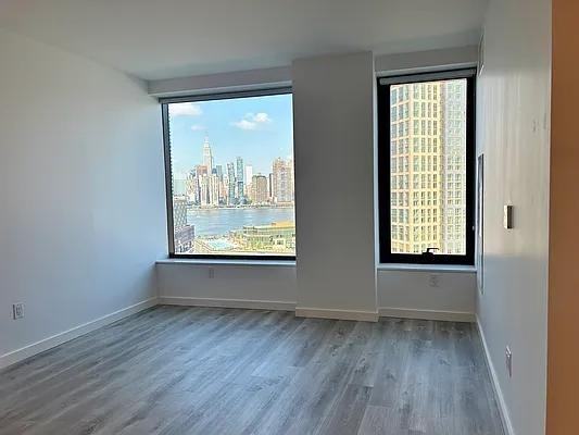 Commercial St #35B - Photo 5 of 12